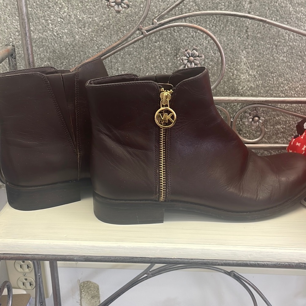 SOLD - Michael Kors boots